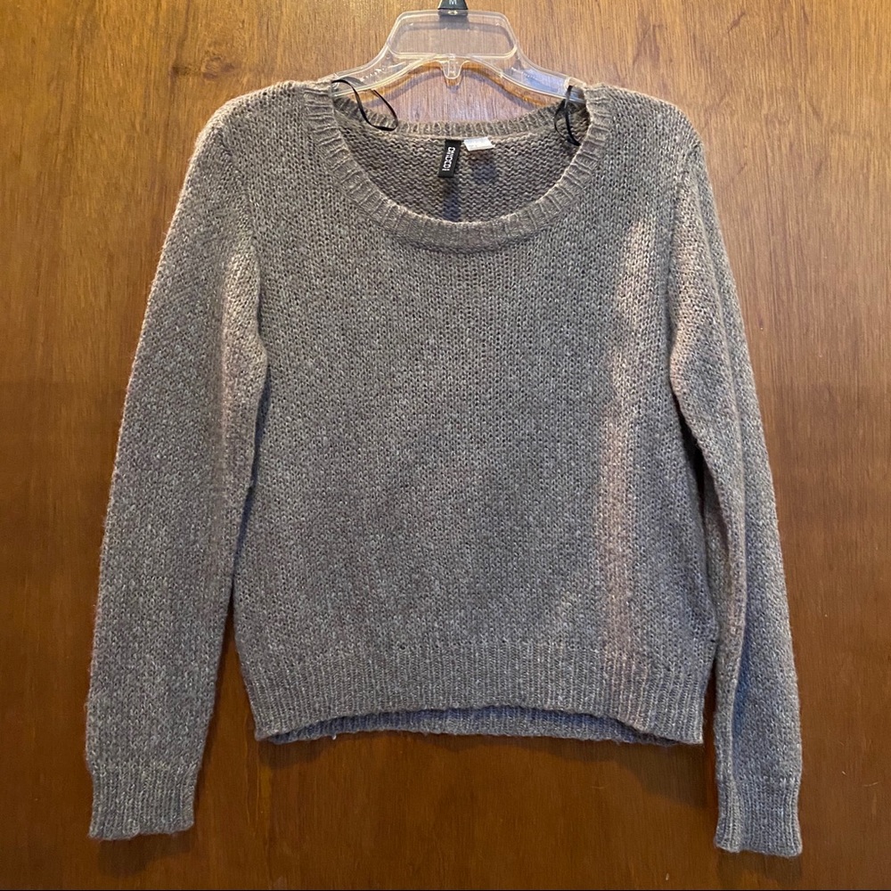 H&M cropped knit sweater